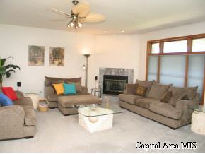 5184 Mechanicsburg Road Springfield, IL 62712 - Photo 5 of 9