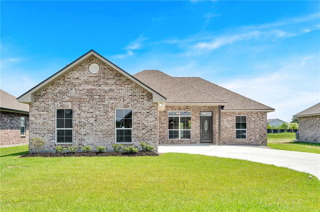 719 Rue Saint Michael Terrytown, LA 70056 - Photo 1 of 27 Gallery Image 1