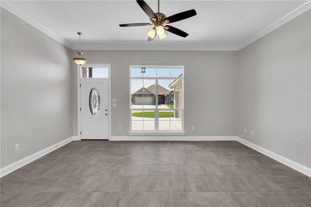 719 Rue Saint Michael Terrytown, LA 70056 - Photo 4 of 27 Gallery Image 4