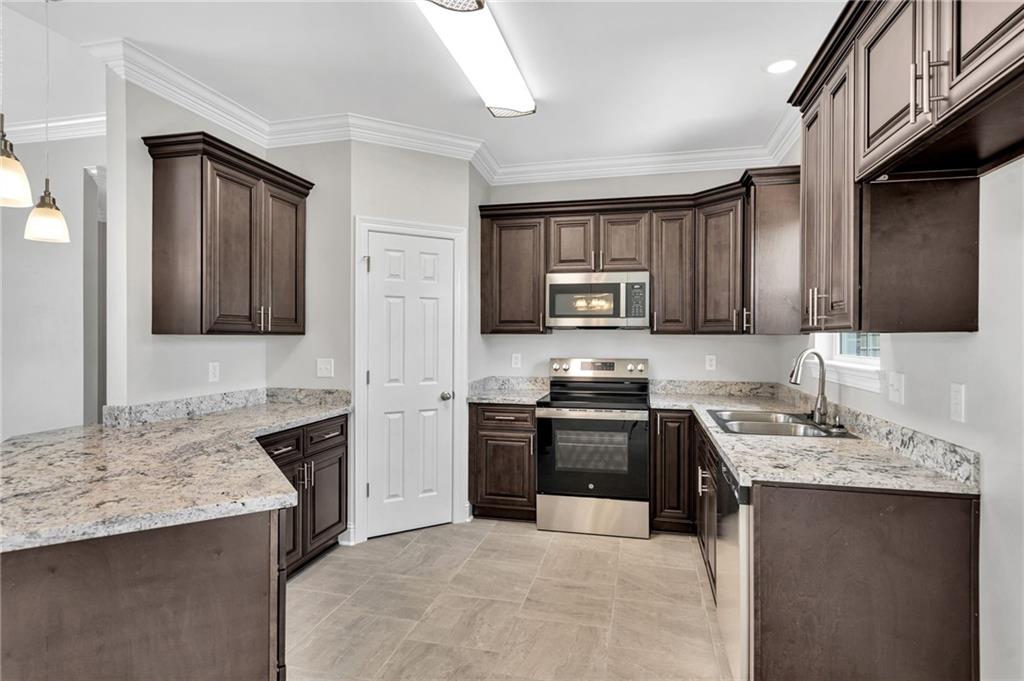 719 Rue Saint Michael Terrytown, LA 70056 - Photo 7 of 27 Gallery Image 7