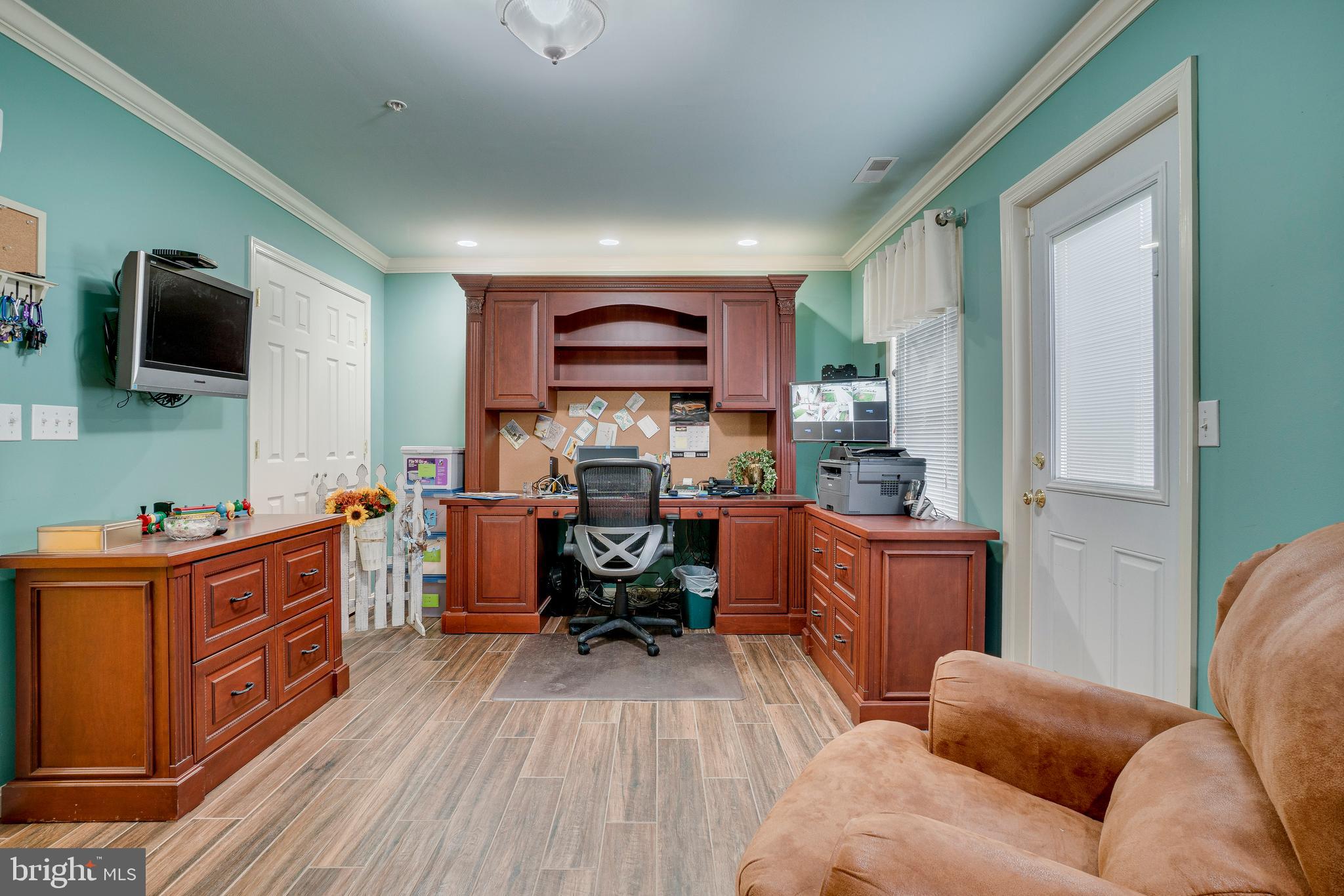 3948 Tidewood Road Middle River, MD 21220 - Photo 4 of 32