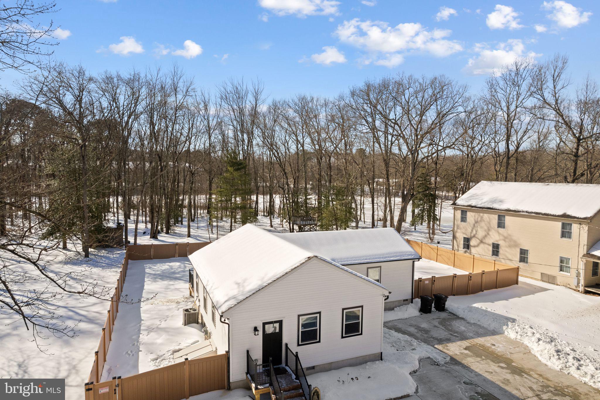 69 Holly Road Gibbsboro, NJ 08026 - Photo 3 of 32