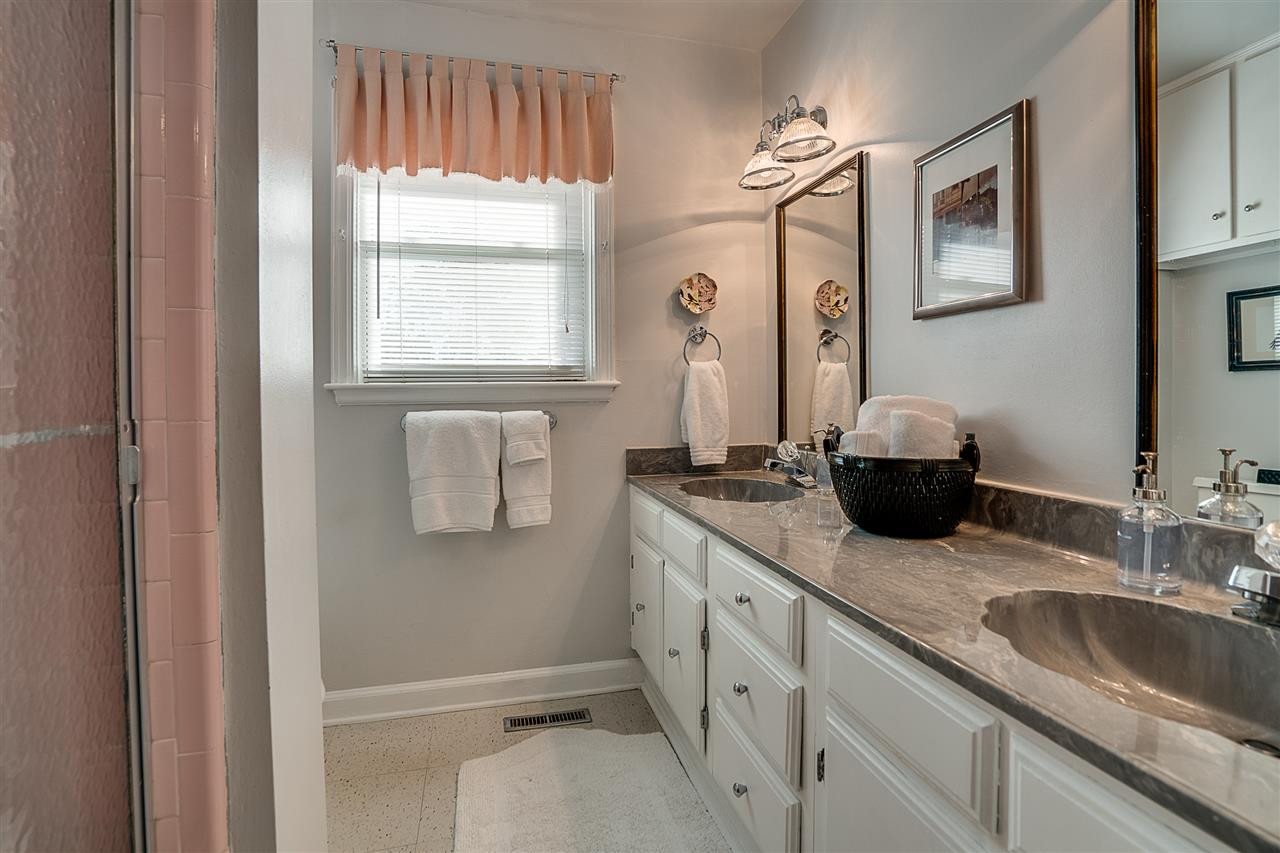 1305 Westfield Avenue Raleigh, NC 27607 - Photo 16 of 25 Full Bath