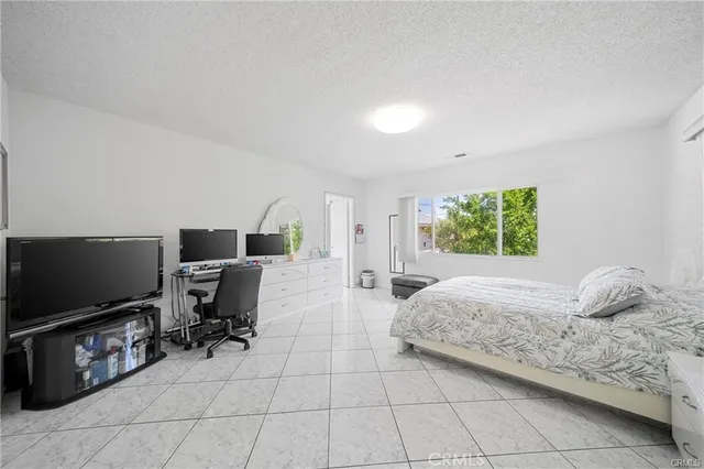 $1,425,000 | 2030 Paloma Street, Pasadena, CA 91104