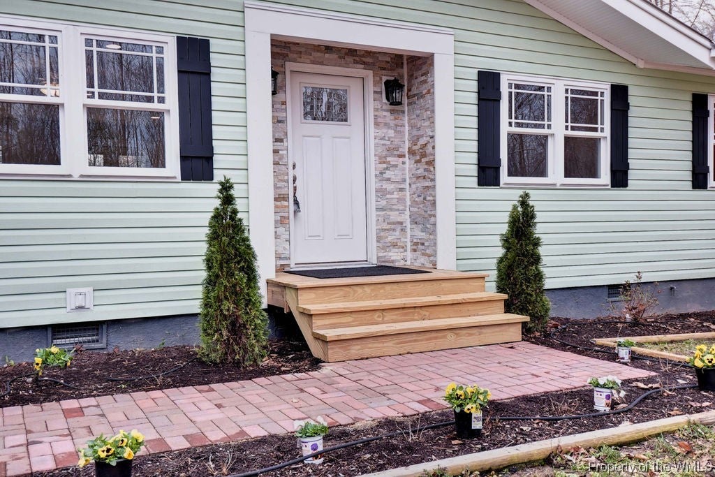 8242 Dutton Road Gloucester, VA 23061 - Photo 32 of 33 Gallery Image 32