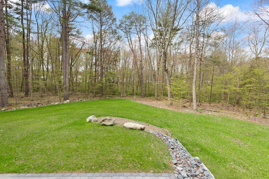 16 R Eldor Drive Walpole, MA 02071 - Photo 12 of 40