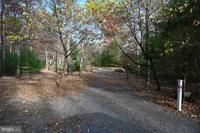 $2,700 | 158 Redtail Court, Basye, VA 22810