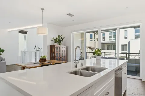 $1,399,900 | 8337 Summit Way, San Diego, CA 92108