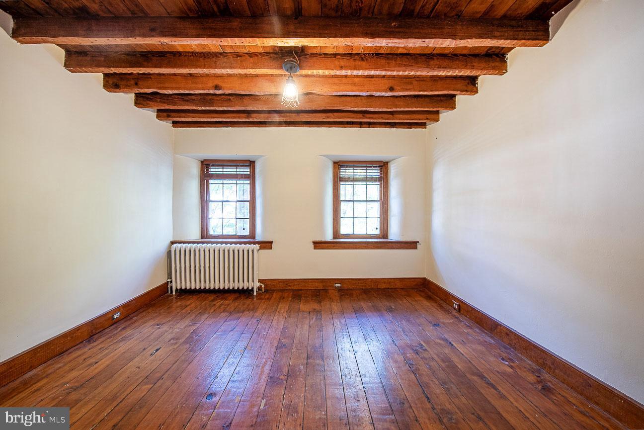 71 West Rose Valley Road Wallingford, PA 19086 - Photo 18 of 36 2nd floor front bedroom