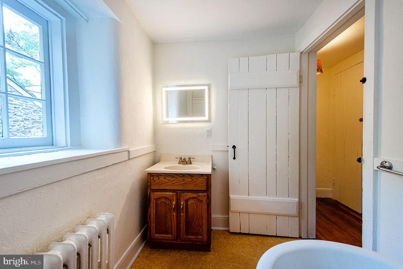 71 West Rose Valley Road Wallingford, PA 19086 - Photo 23 of 36 New vanity mirror in Hall Bathroom