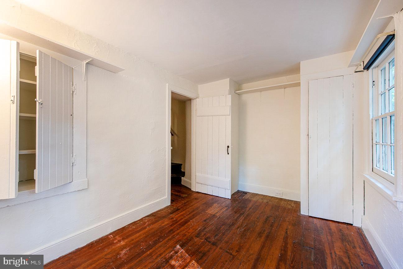 71 West Rose Valley Road Wallingford, PA 19086 - Photo 27 of 36 2nd fl back bedroom has several closets