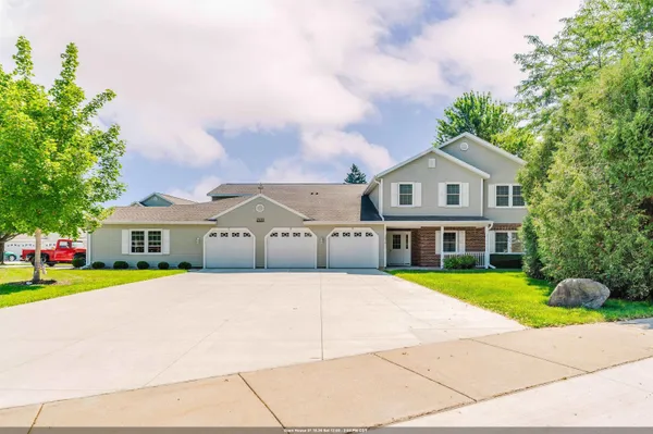 $275,000 | 2520 Village Lane, Unit A, Oshkosh, WI 54904