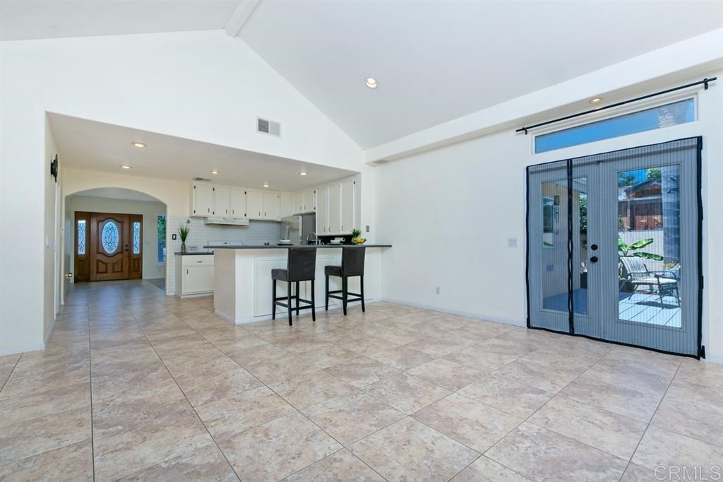 677 Gretchen Road Chula Vista, CA 91910 - Photo 4 of 10