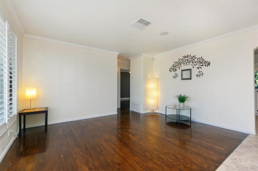 677 Gretchen Road Chula Vista, CA 91910 - Photo 5 of 10