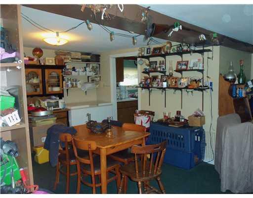 396 River Road Tenants Harbor, ME 04860 - Photo 13 of 16 Dining Room. Back unit 1 dining room...