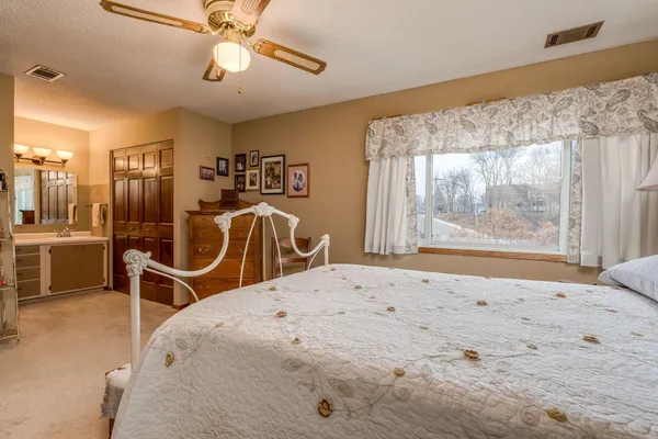 $129,900 | 100 Cedar Street, Unit 305, Mankato, MN 56001