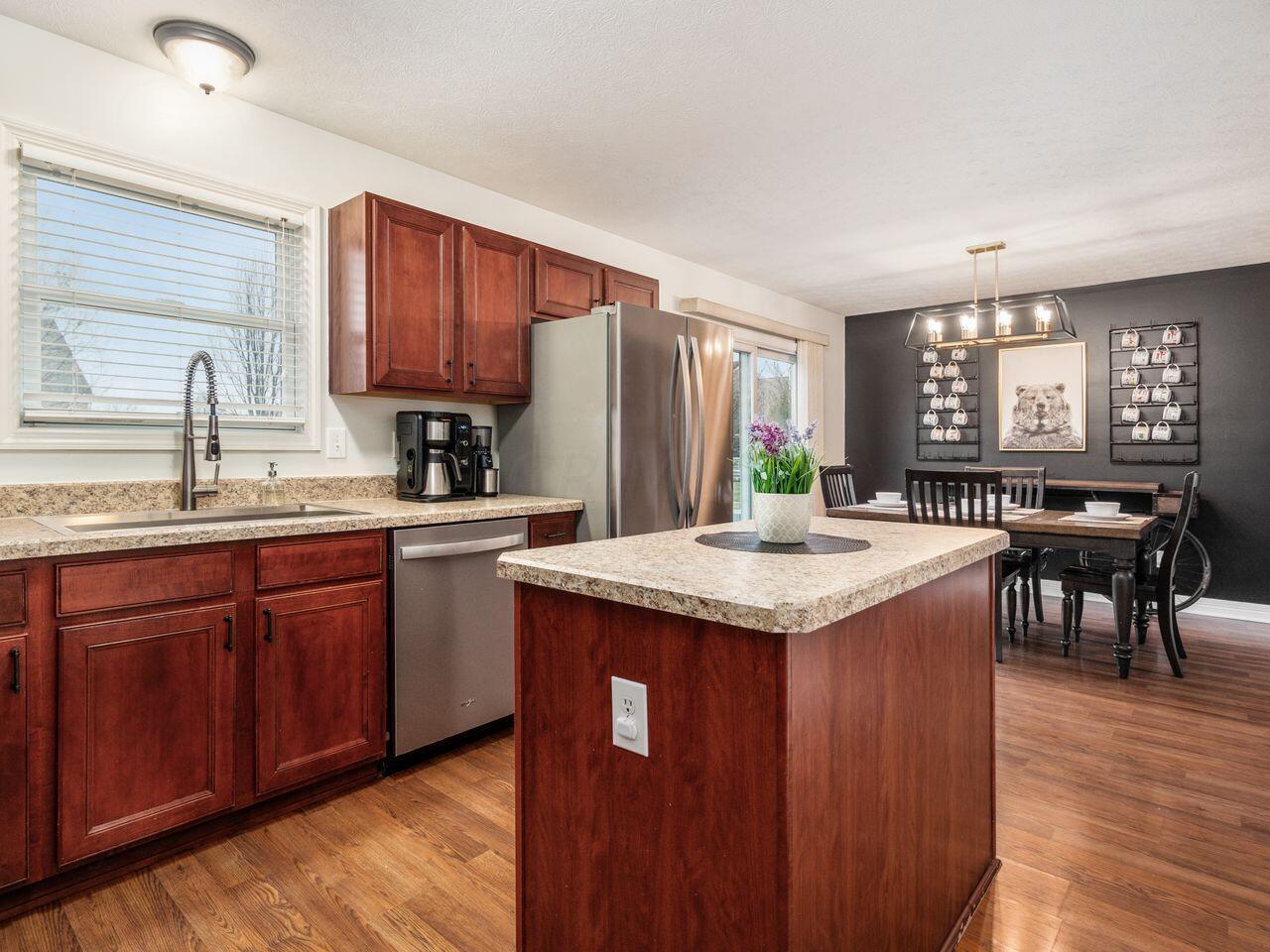 5372 Winters Run Road Dublin, OH 43016 - Photo 14 of 27 Kitchen