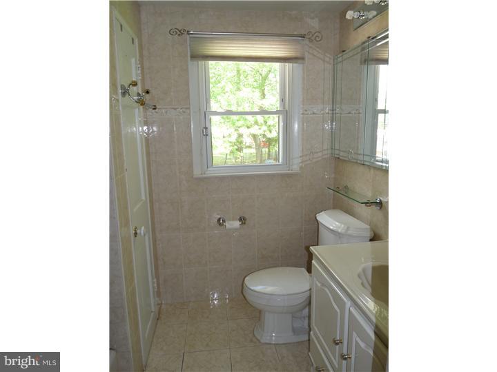 24 Story Road Aston, PA 19014 - Photo 13 of 17 Bathroom