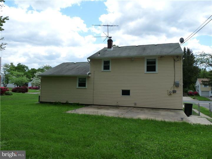 24 Story Road Aston, PA 19014 - Photo 16 of 17 Exterior Back