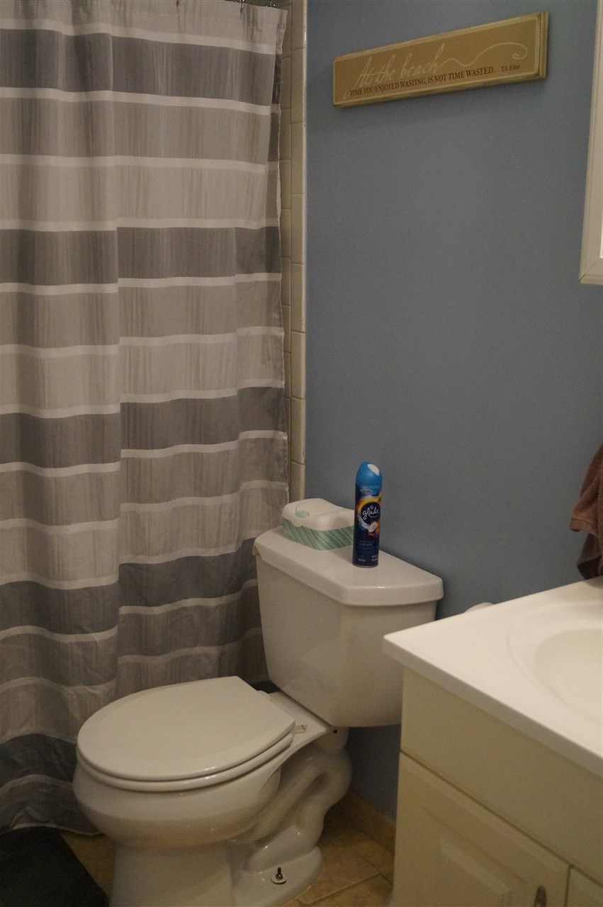 80 R English Village Road, Unit 102 Manchester, NH 03102 - Photo 10 of 11 Gallery Image 10