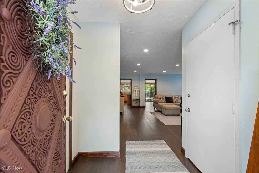 22500 Center Ridge Road, Unit D Rocky River, OH 44116 - Photo 3 of 43 Gallery Image 3
