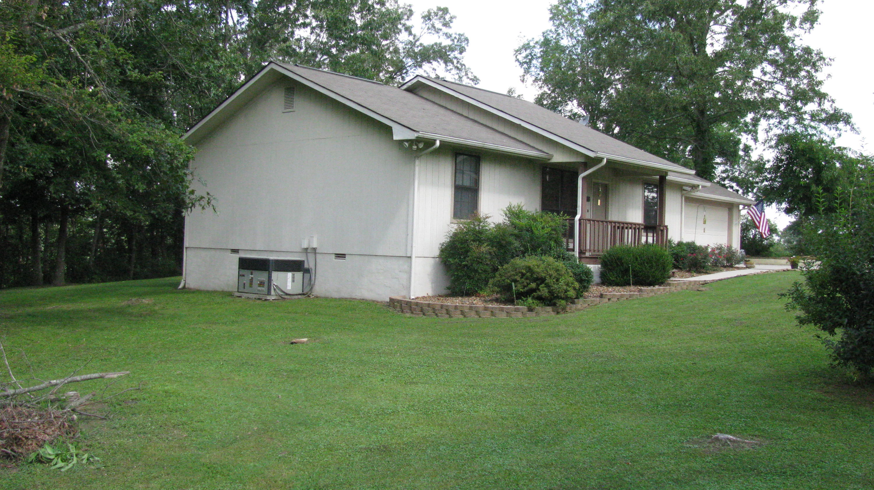 201 George Smith Road Crossville, TN 38571 - Photo 16 of 34 LF View of house