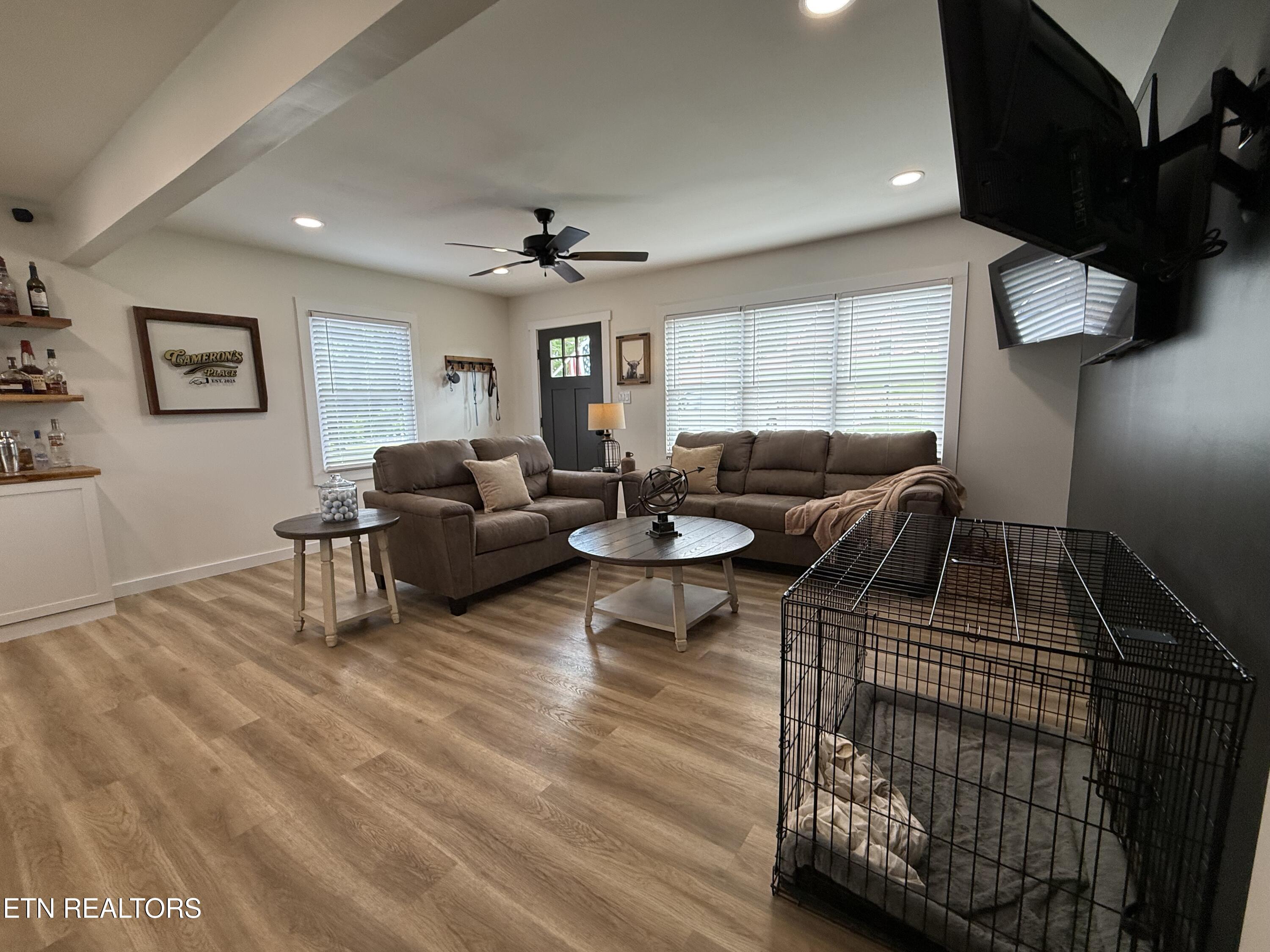 8024 Brickyard Road Powell, TN 37849 - Photo 7 of 26 great room 2