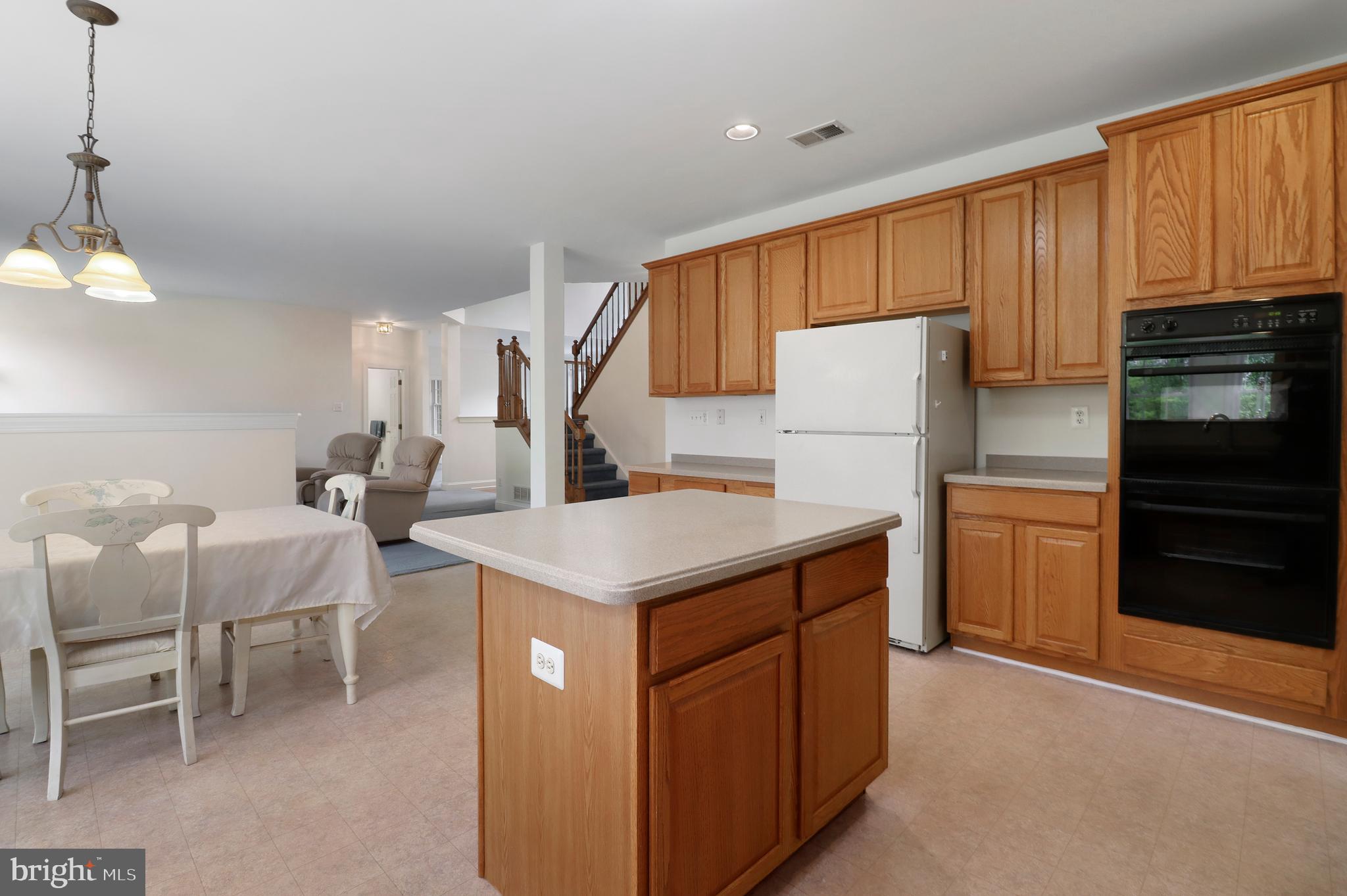 32 Compton Drive East Windsor, NJ 08520 - Photo 41 of 97 Kitchen