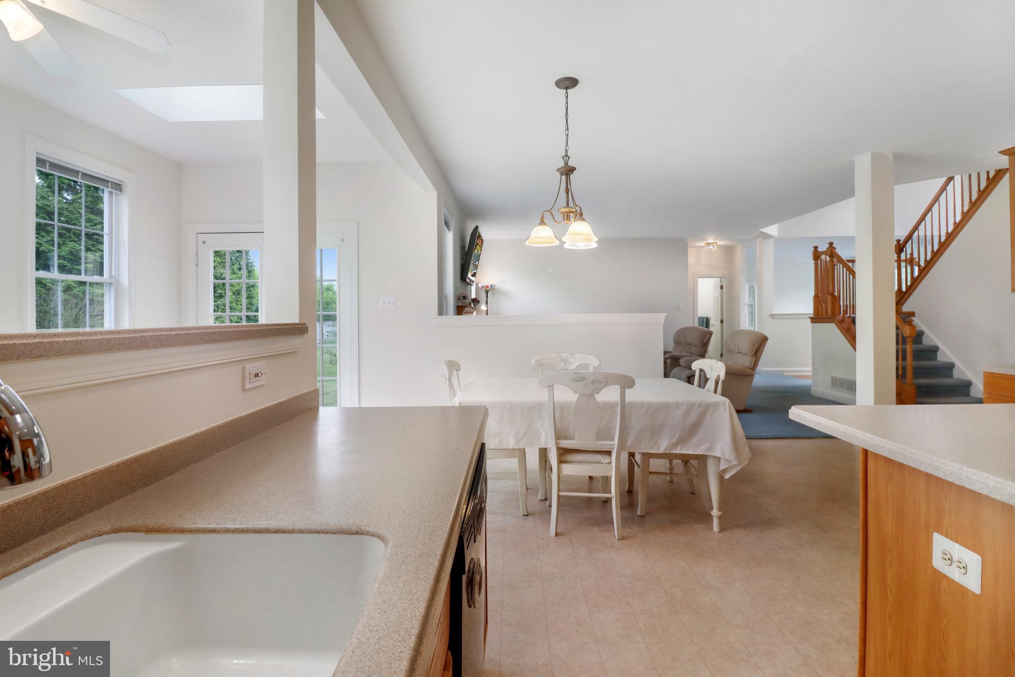 32 Compton Drive East Windsor, NJ 08520 - Photo 44 of 97 Kitchen