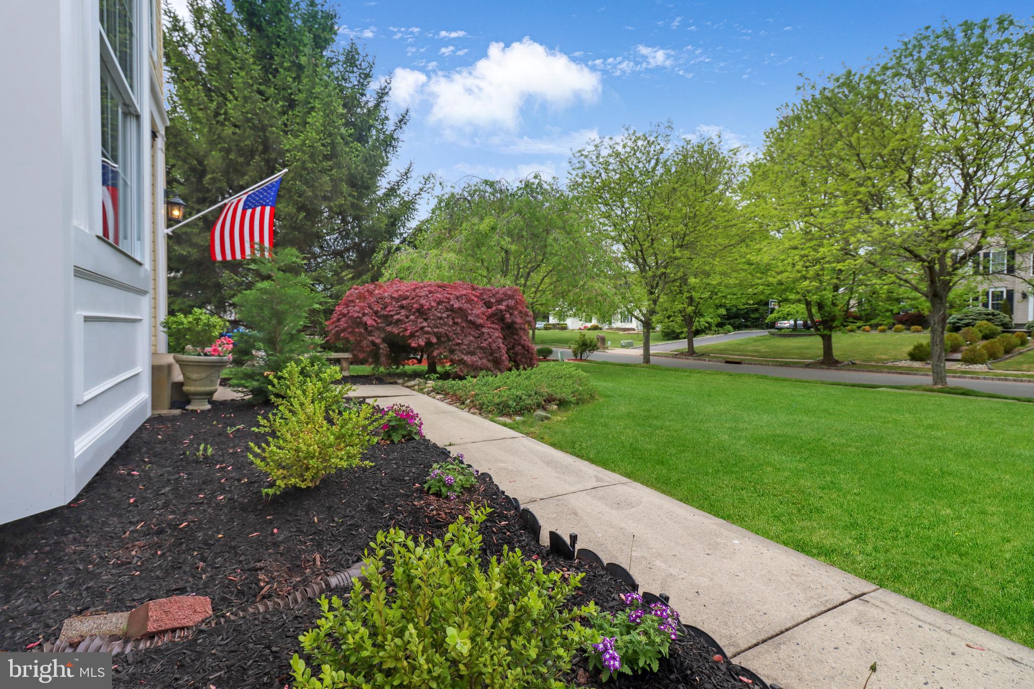 32 Compton Drive East Windsor, NJ 08520 - Photo 7 of 97