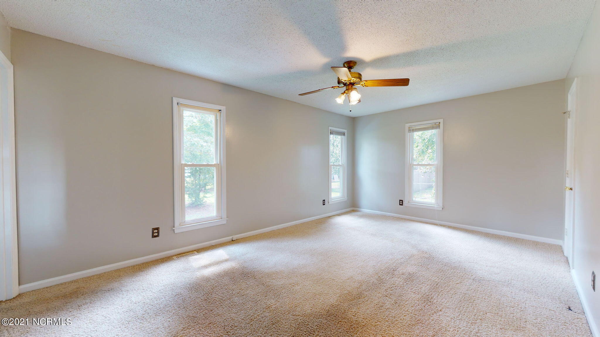 5606 Edith Road Ayden, NC 28513 - Photo 20 of 31 27-web-or-mls-5606-Edith-Rd-Ayden-NC-090