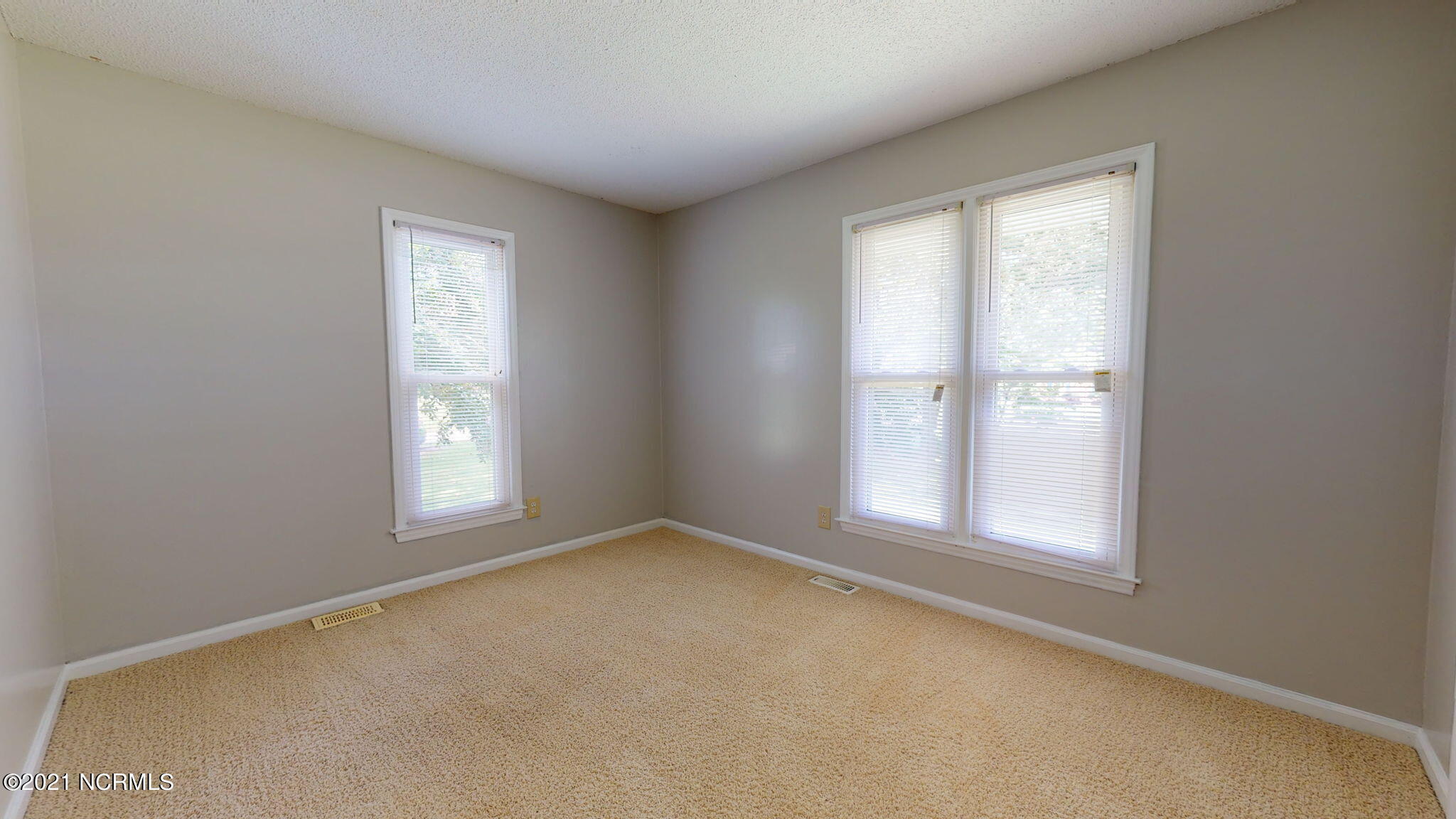5606 Edith Road Ayden, NC 28513 - Photo 25 of 31 32-web-or-mls-5606-Edith-Rd-Ayden-NC-090