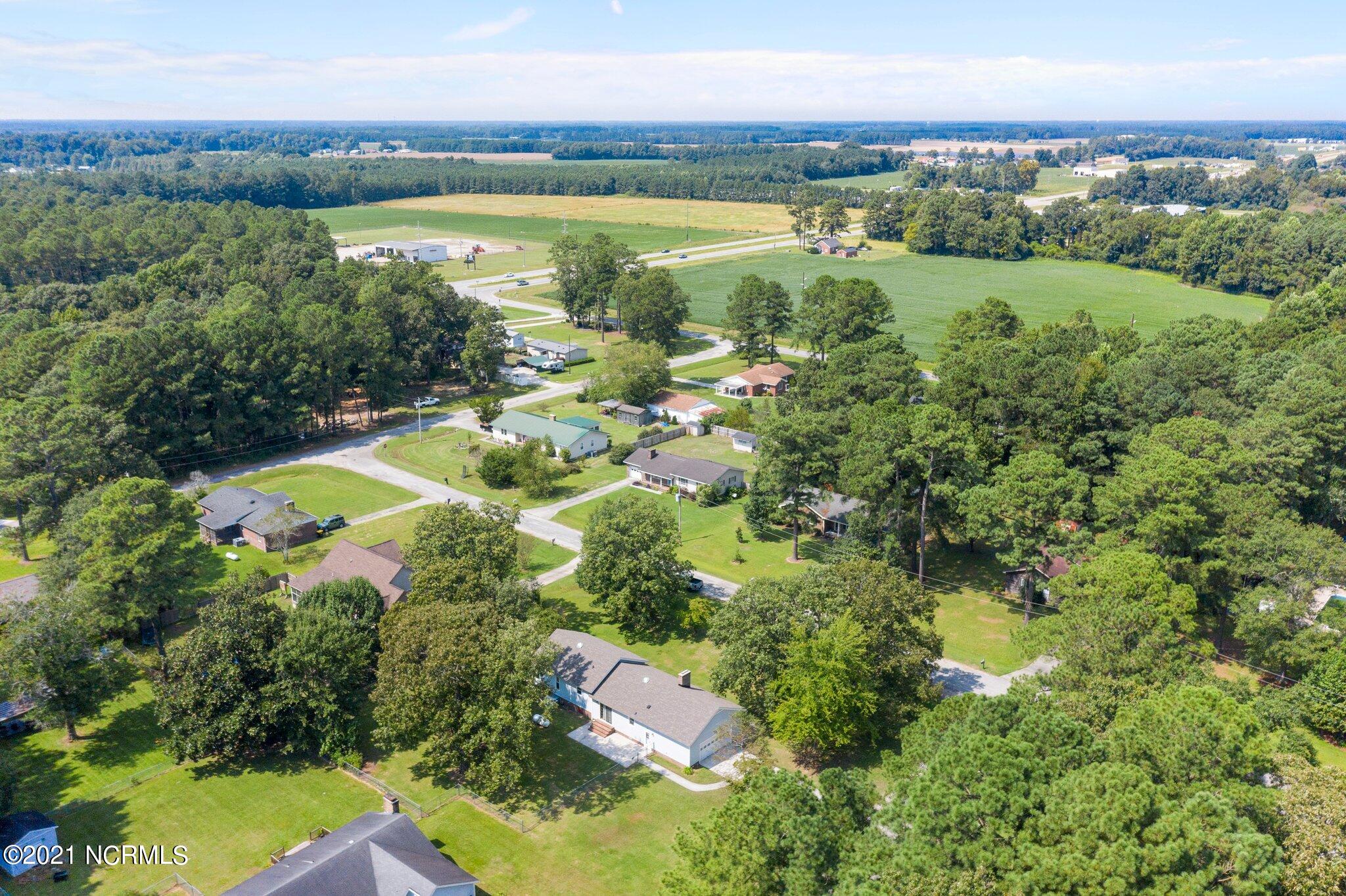 5606 Edith Road Ayden, NC 28513 - Photo 29 of 31 5-web-or-mls-DJI_0203