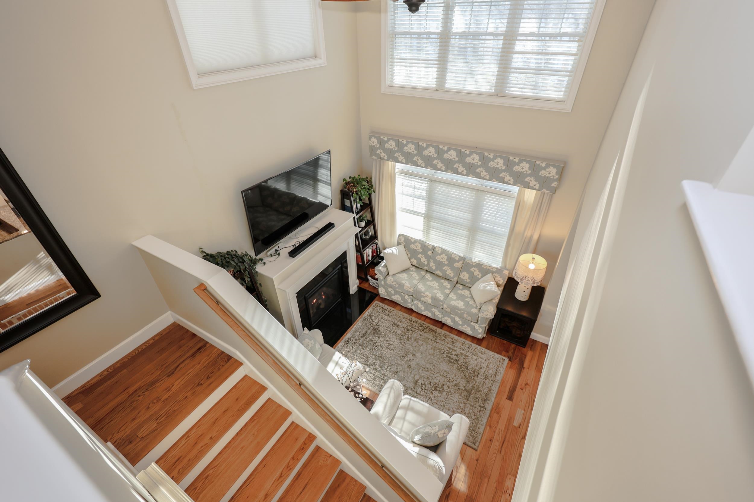 78 Woodview Way, Unit 78 Manchester, NH 03102 - Photo 12 of 46