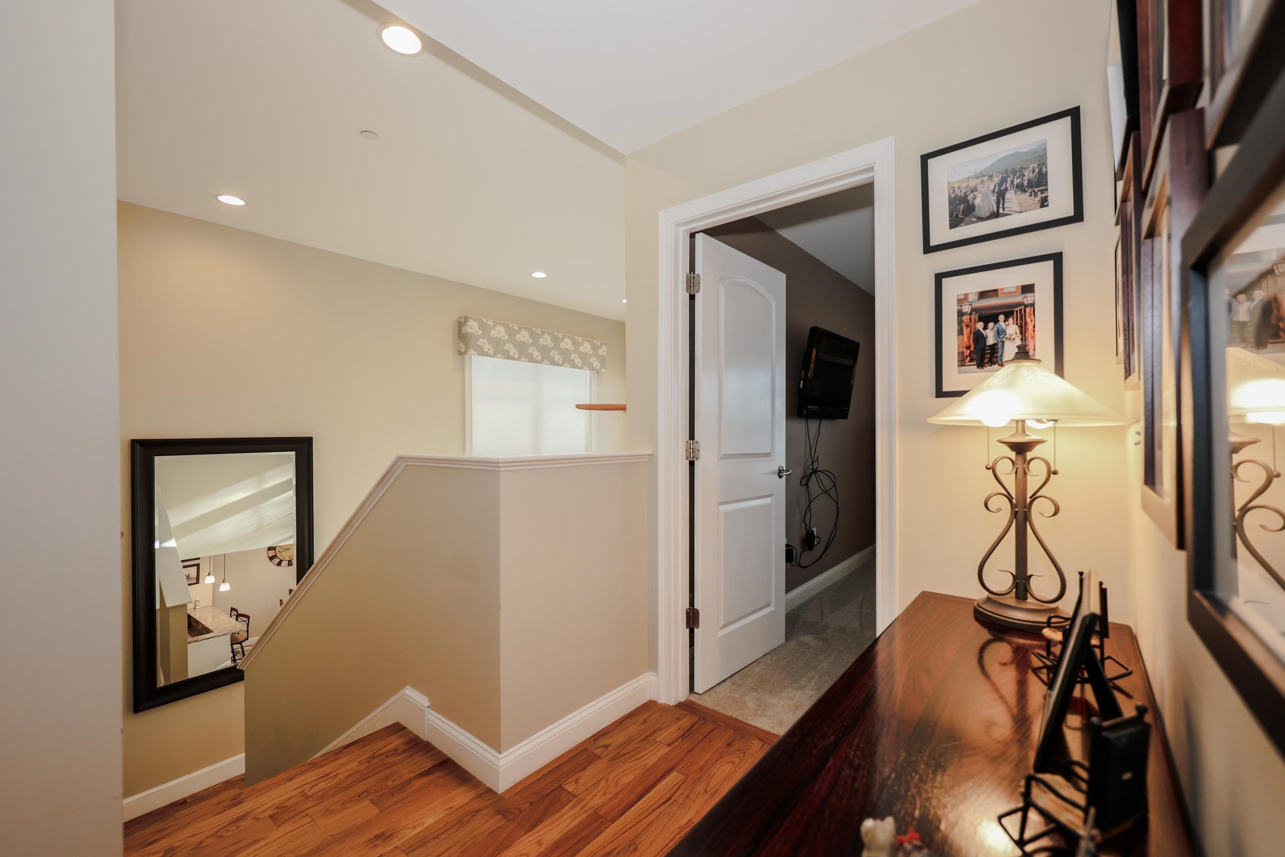 78 Woodview Way, Unit 78 Manchester, NH 03102 - Photo 15 of 46