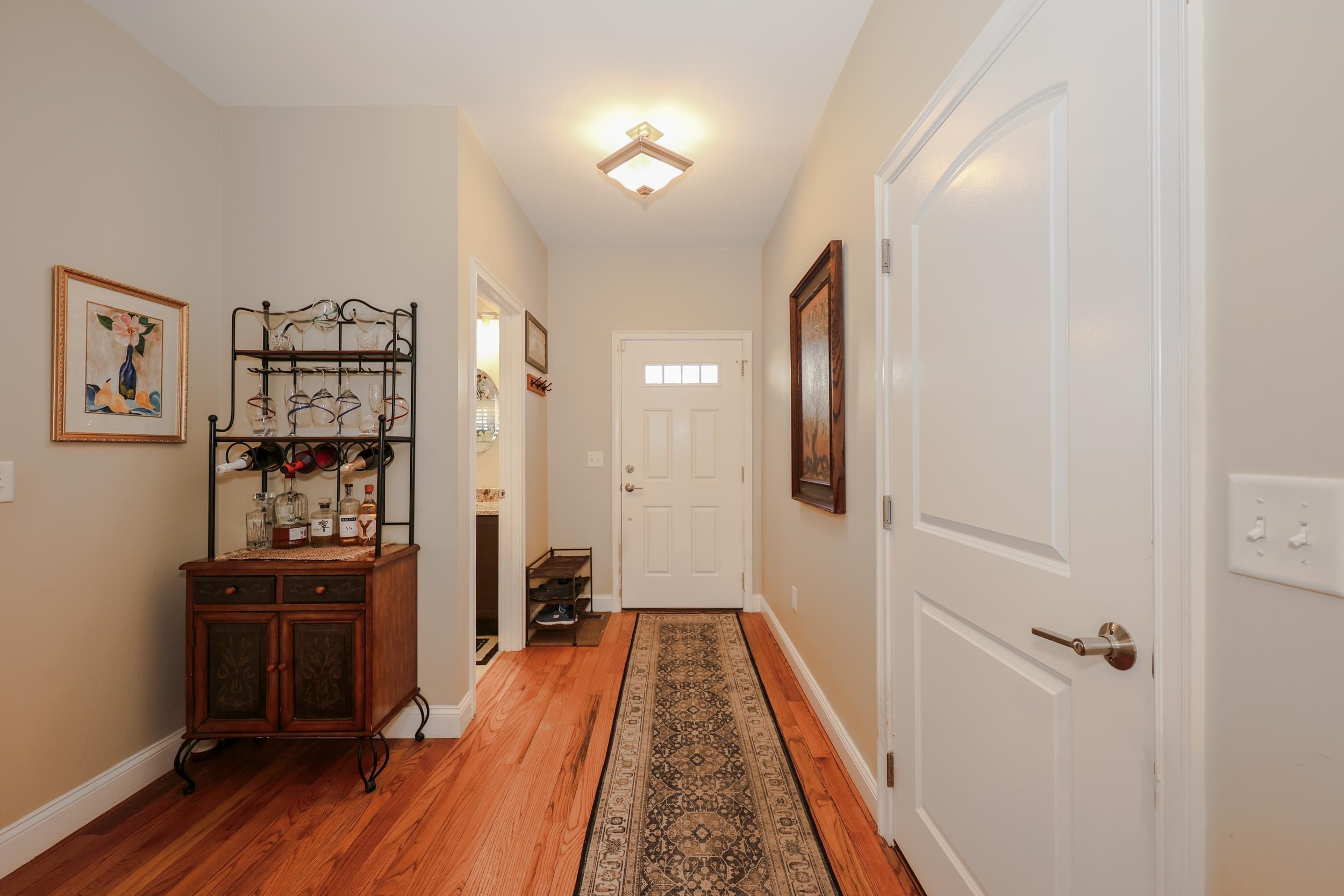 78 Woodview Way, Unit 78 Manchester, NH 03102 - Photo 2 of 46