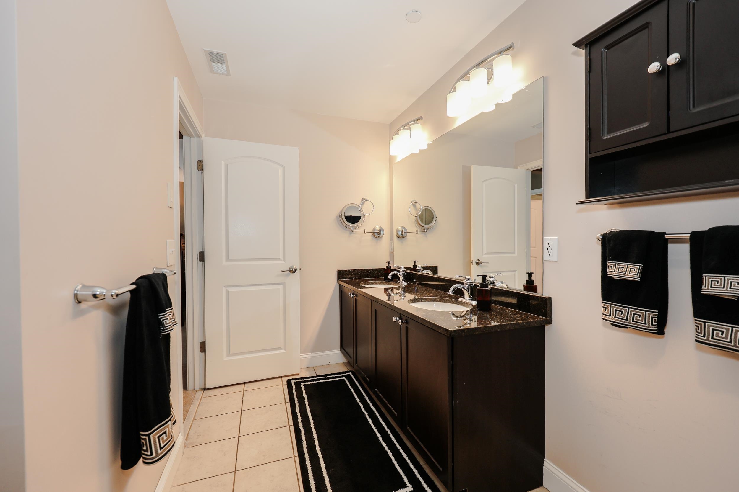 78 Woodview Way, Unit 78 Manchester, NH 03102 - Photo 22 of 46