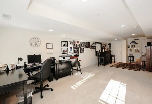 $525,000 | 78 Woodview Way, Unit 78, Manchester, NH 03102