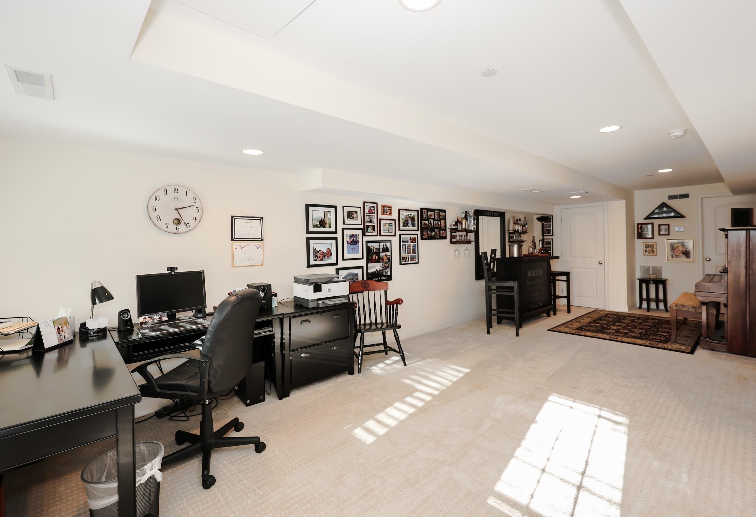 78 Woodview Way, Unit 78 Manchester, NH 03102 - Photo 29 of 46