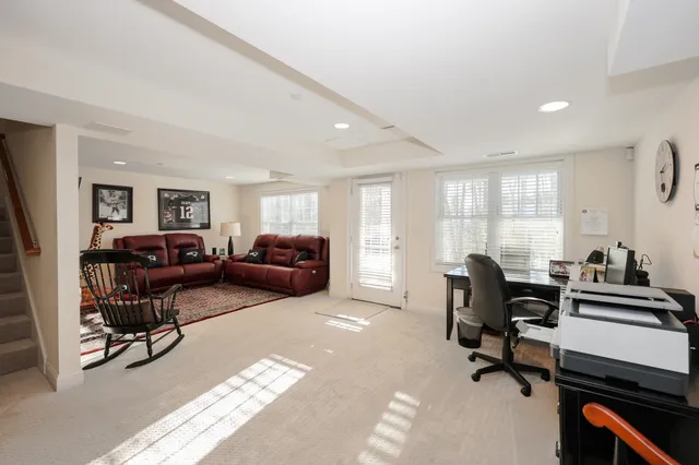 $525,000 | 78 Woodview Way, Unit 78, Manchester, NH 03102