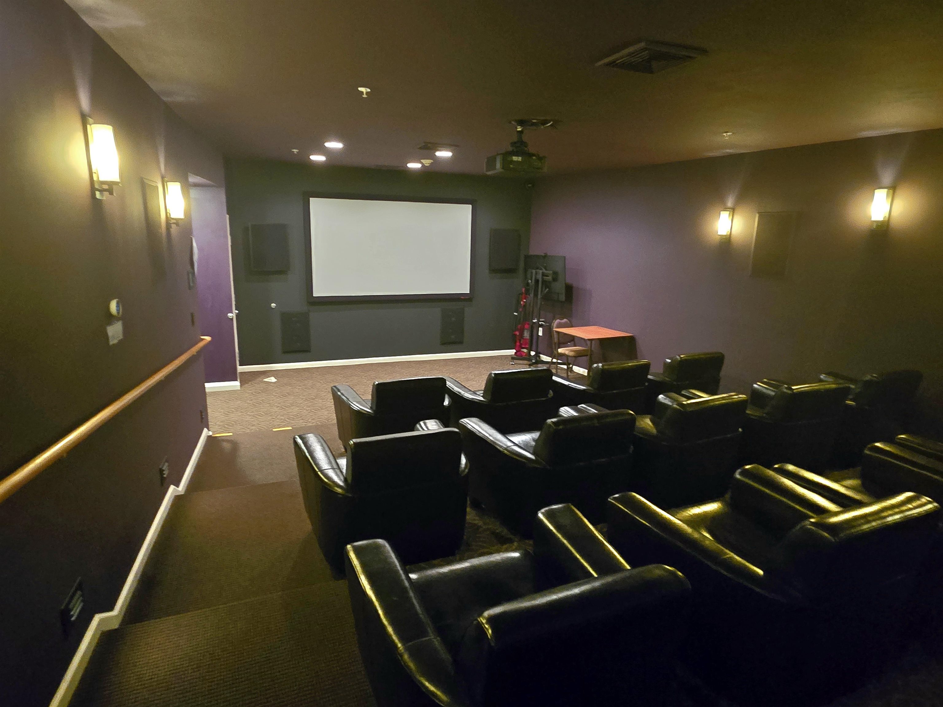 78 Woodview Way, Unit 78 Manchester, NH 03102 - Photo 45 of 46