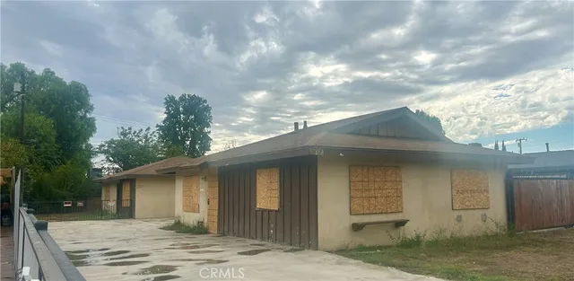 a view of outdoor space