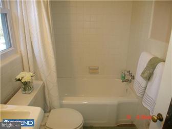 130 Fennerton Road Paoli, PA 19301 - Photo 11 of 11 Bathroom