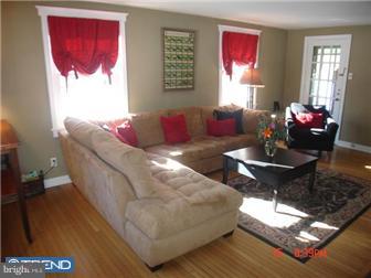 130 Fennerton Road Paoli, PA 19301 - Photo 3 of 11 Living Room