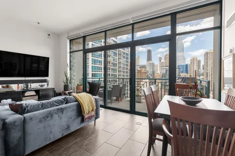 $399,000 | 340 West Superior Street, Unit 1603, Chicago, IL 60654