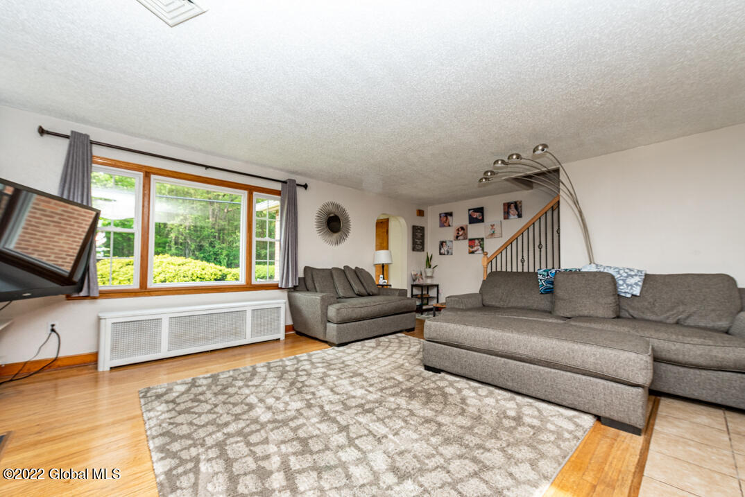 3065 East Old State Road Schenectady, NY 12303 - Photo 8 of 32 _REN7134