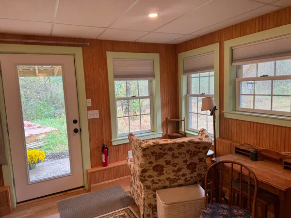 $2,150 | 529 Valley Road, Walpole, NH 03608