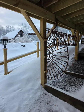 $2,150 | 529 Valley Road, Walpole, NH 03608