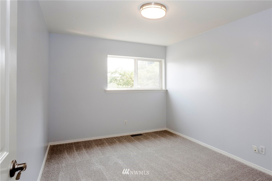 314 228th Street Southeast Bothell, WA 98021 - Photo 21 of 23