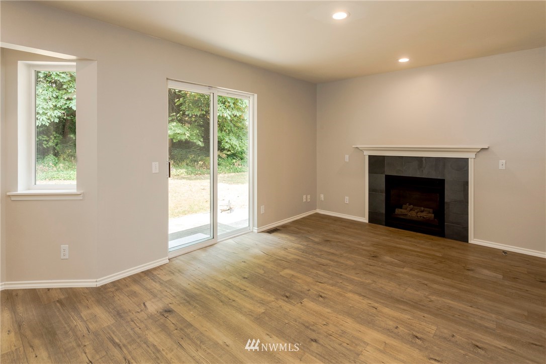 314 228th Street Southeast Bothell, WA 98021 - Photo 5 of 23